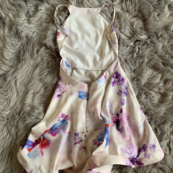 Flower print backless dress - Picture 2 of 2